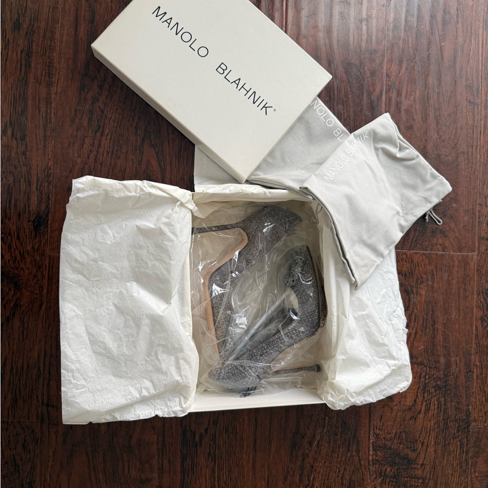 NWT Manolo Blahnik  Dark Gold Glitter Jewel Buckle Pumps 115mm (EU34.5) - Picture 6 of 10
